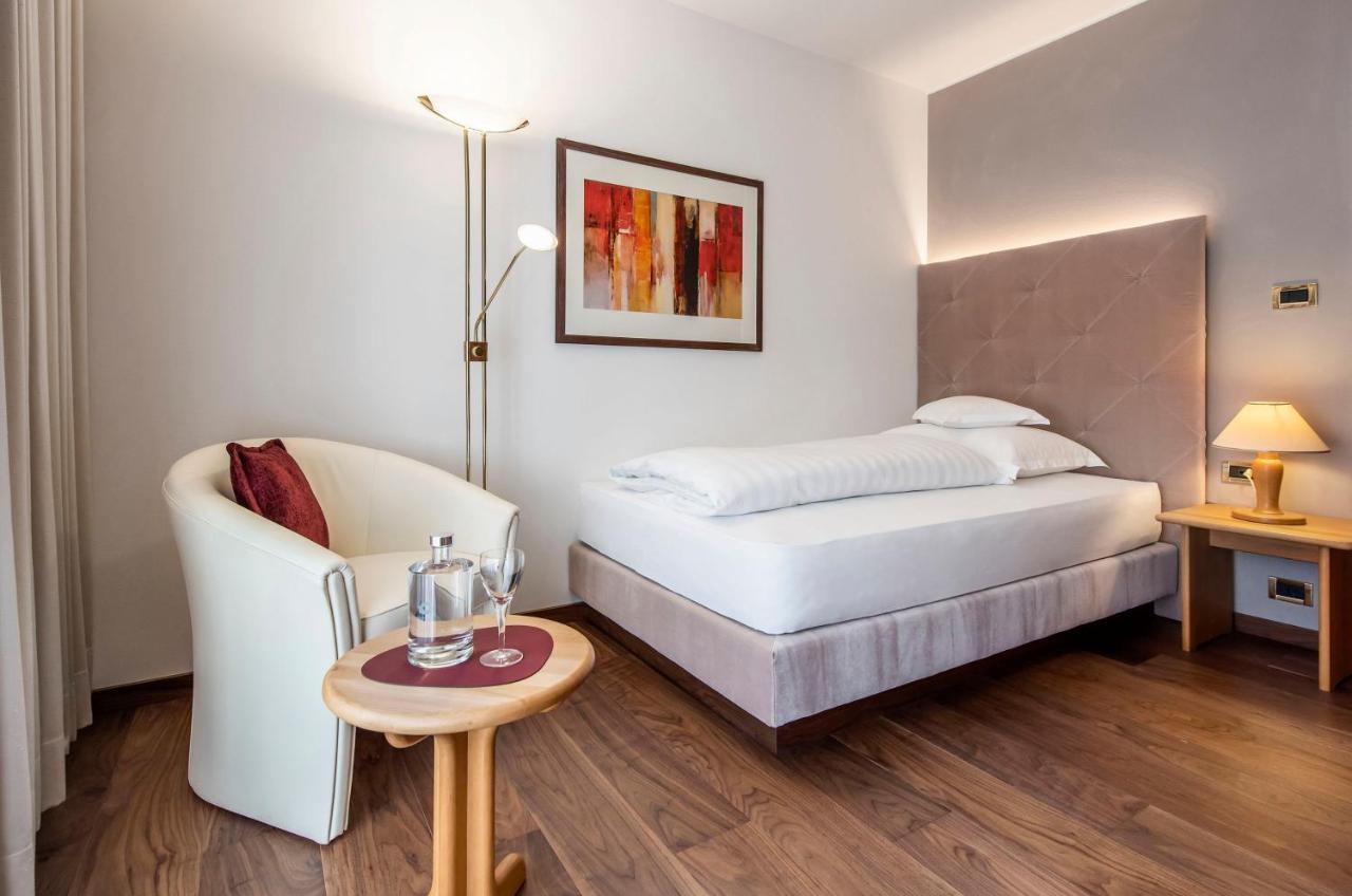 Marini'S Giardino Hotel Tirolo Dış mekan fotoğraf