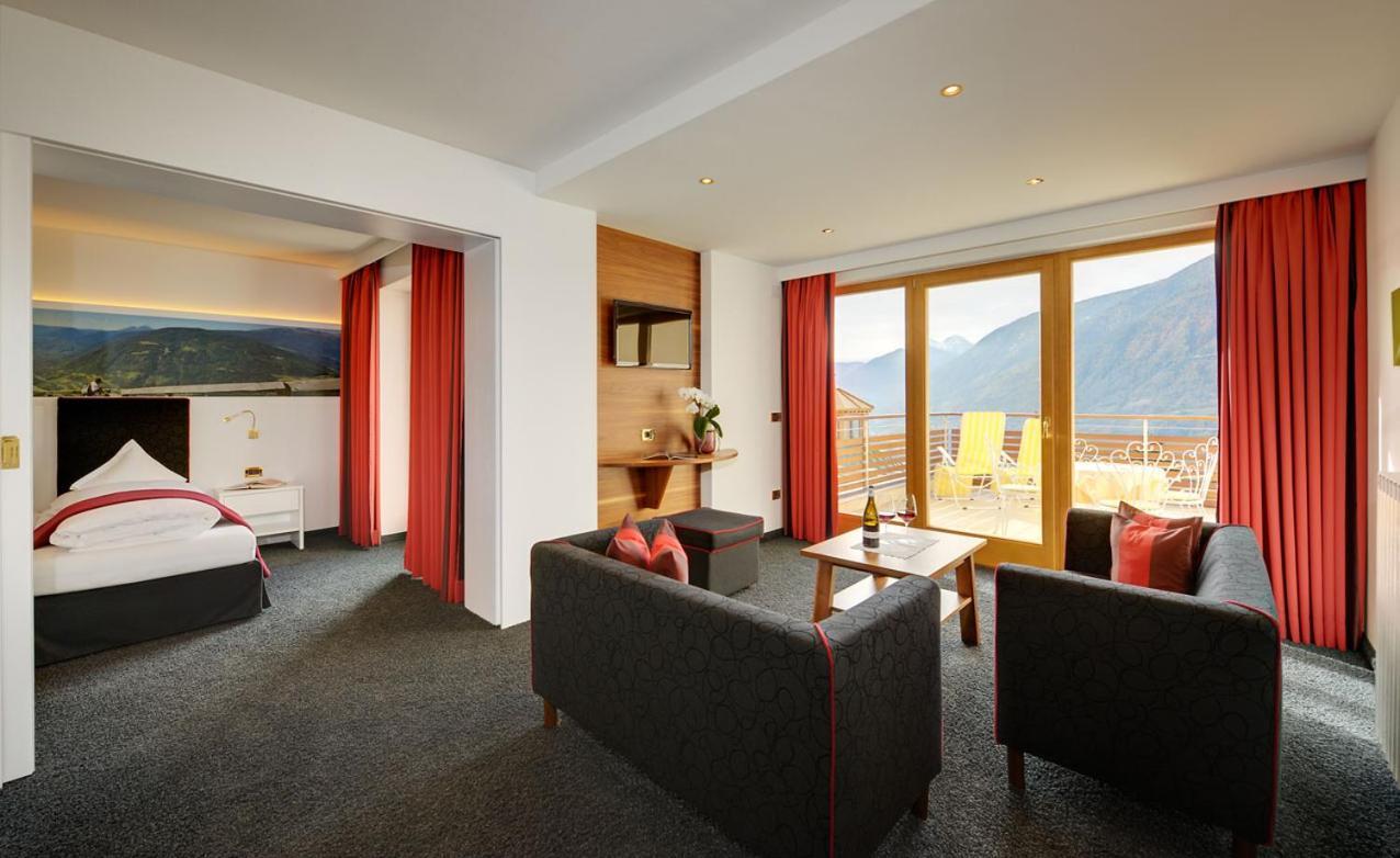 Marini'S Giardino Hotel Tirolo Dış mekan fotoğraf